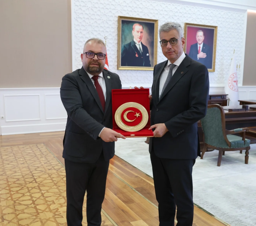 TİYSAT’tan T.C. Sağlık Bakanımız Sayın Prof. Dr. Kemal MEMİŞOĞLU’a ziyaret!